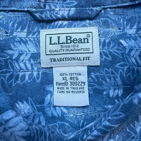 L.L. Bean Mens Blue Palm Leaf Print Traditional Fit Button Up Short Sleeve Shirt - Picture 2 of 8